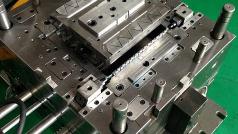 長沙申大科技在博潤模具采購精密模具零件